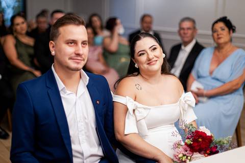 casar-casamento-wedding-cerimonia-make-noiva-noivo-araguari-vestido-maquiagem-buque-madrinha-daniel-custodio-uberlandia-festa-cerimonial-amor-aliança-video-dj-buffet-damas-love-fotografias-fotografo-minas-gerais-carro-pista-banda-cabelo-igreja-padre-reels'