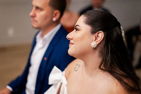 casar-casamento-wedding-cerimonia-make-noiva-noivo-araguari-vestido-maquiagem-buque-madrinha-daniel-custodio-uberlandia-festa-cerimonial-amor-aliança-video-dj-buffet-damas-love-fotografias-fotografo-minas-gerais-carro-pista-banda-cabelo-igreja-padre-reels'