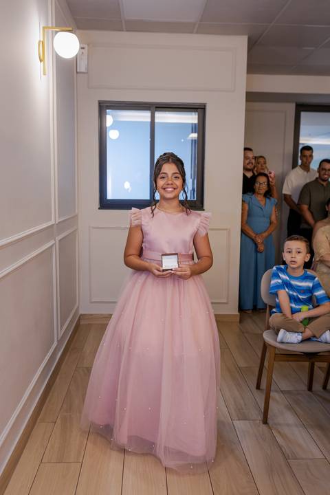 casar-casamento-wedding-cerimonia-make-noiva-noivo-araguari-vestido-maquiagem-buque-madrinha-daniel-custodio-uberlandia-festa-cerimonial-amor-aliança-video-dj-buffet-damas-love-fotografias-fotografo-minas-gerais-carro-pista-banda-cabelo-igreja-padre-reels'