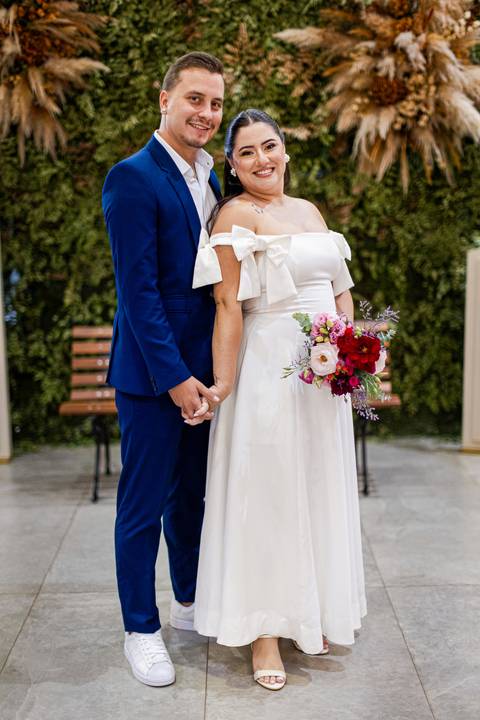 casar-casamento-wedding-cerimonia-make-noiva-noivo-araguari-vestido-maquiagem-buque-madrinha-daniel-custodio-uberlandia-festa-cerimonial-amor-aliança-video-dj-buffet-damas-love-fotografias-fotografo-minas-gerais-carro-pista-banda-cabelo-igreja-padre-reels'