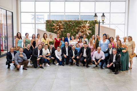 casar-casamento-wedding-cerimonia-make-noiva-noivo-araguari-vestido-maquiagem-buque-madrinha-daniel-custodio-uberlandia-festa-cerimonial-amor-aliança-video-dj-buffet-damas-love-fotografias-fotografo-minas-gerais-carro-pista-banda-cabelo-igreja-padre-reels'