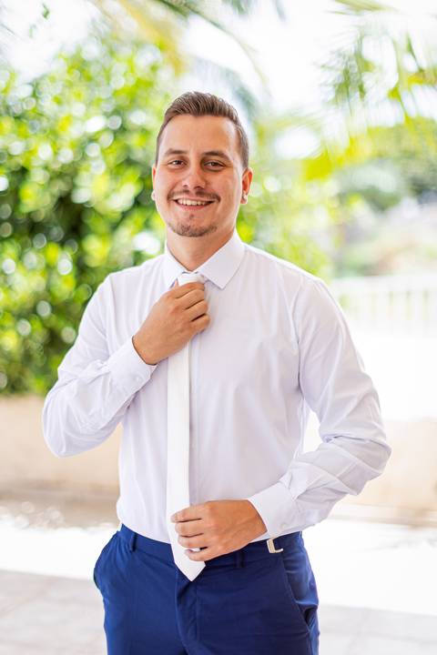 casar-casamento-wedding-cerimonia-make-noiva-noivo-araguari-vestido-maquiagem-buque-madrinha-daniel-custodio-uberlandia-festa-cerimonial-amor-aliança-video-dj-buffet-damas-love-fotografias-fotografo-minas-gerais-carro-pista-banda-cabelo-igreja-padre-reels'