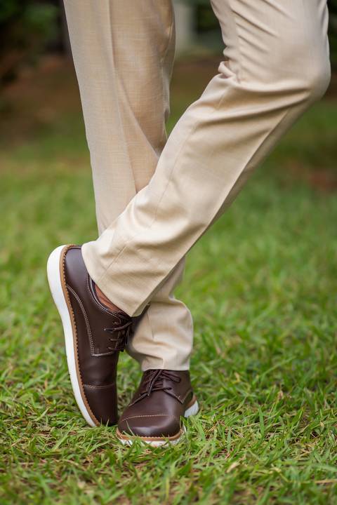 casar-casamento-wedding-cerimonia-make-noiva-noivo-araguari-vestido-maquiagem-buque-madrinha-daniel-custodio-uberlandia-festa-cerimonial-amor-aliança-video-dj-buffet-damas-love-fotografias-fotografo-minas-gerais-carro-pista-banda-cabelo-igreja-padre-reels'