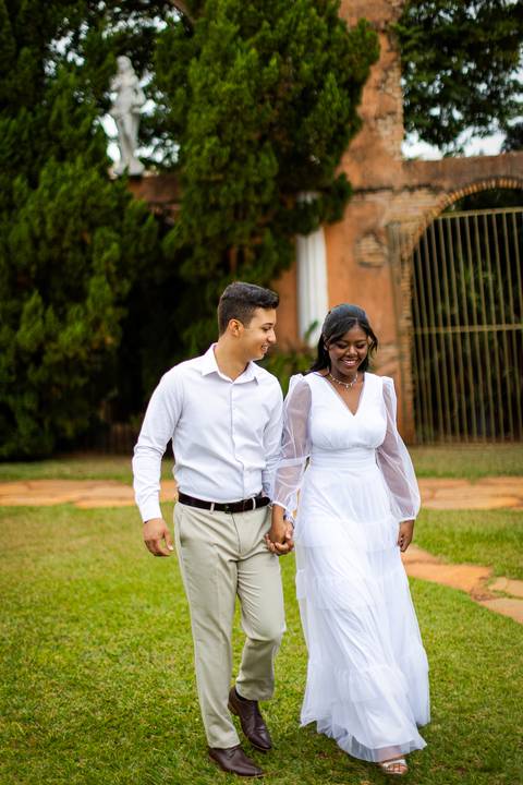 pre-wedding-ensaio-fotos-fotografias-casal-casamento-noiva-noivo-araxa-minas-gerais-daniel-custodio-uberlandia-casar-make off-padrinha-madrinho-dama-foto-cinema-amor-love-buque-criativo-viagem-love-amar-fotografo-cerimonial-igreja-chacara,festa-DJ'