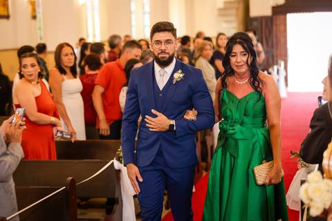 casamento-casar-makepoff-noiva-vestido-espaço-buque-vestido-madrinha-padrinhos-noivo-barbearia-terno-dama-chacra-buffet-dj-banda-amor-wedding-aliança-festa-gravata-foto-fotografias-foto-daniel-custodio-uberlandia-minas-gerais'
