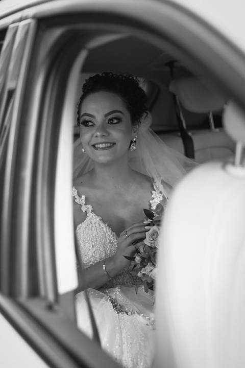 casamento-casar-makepoff-noiva-vestido-espaço-buque-vestido-madrinha-padrinhos-noivo-barbearia-terno-dama-chacra-buffet-dj-banda-amor-wedding-aliança-festa-gravata-foto-fotografias-foto-daniel-custodio-uberlandia-minas-gerais'