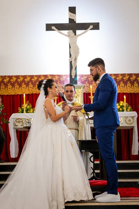casamento-casar-makepoff-noiva-vestido-espaço-buque-vestido-madrinha-padrinhos-noivo-barbearia-terno-dama-chacra-buffet-dj-banda-amor-wedding-aliança-festa-gravata-foto-fotografias-foto-daniel-custodio-uberlandia-minas-gerais'