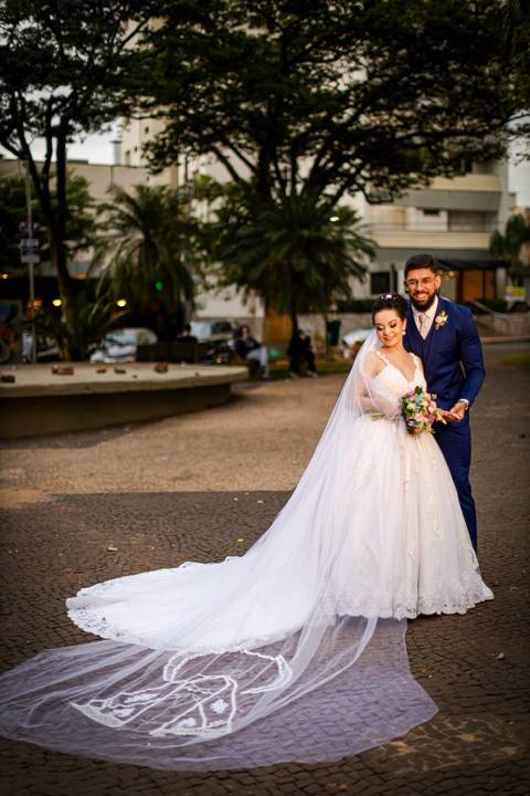 casamento-casar-makepoff-noiva-vestido-espaço-buque-vestido-madrinha-padrinhos-noivo-barbearia-terno-dama-chacra-buffet-dj-banda-amor-wedding-aliança-festa-gravata-foto-fotografias-foto-daniel-custodio-uberlandia-minas-gerais'