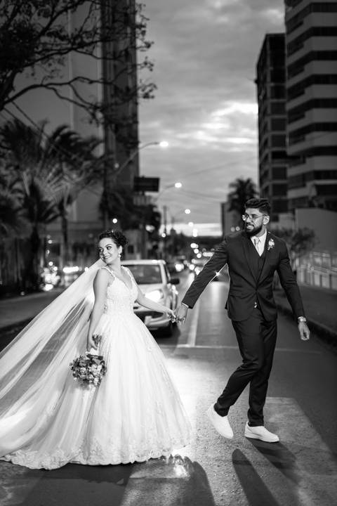 casamento-casar-makepoff-noiva-vestido-espaço-buque-vestido-madrinha-padrinhos-noivo-barbearia-terno-dama-chacra-buffet-dj-banda-amor-wedding-aliança-festa-gravata-foto-fotografias-foto-daniel-custodio-uberlandia-minas-gerais'