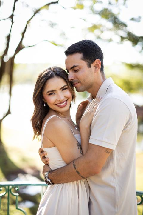 pre-wedding-ensaio-fotos-fotografias-casal-casamento-noiva-noivo-araxa-minas-gerais-daniel-custodio-uberlandia-casar-make off-padrinha-madrinho-dama-foto-cinema-amor-love-buque-criativo-viagem-love-amar-fotografo-cerimonial-igreja-chacara,festa-DJ'