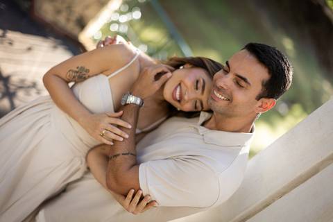 pre-wedding-ensaio-fotos-fotografias-casal-casamento-noiva-noivo-araxa-minas-gerais-daniel-custodio-uberlandia-casar-make off-padrinha-madrinho-dama-foto-cinema-amor-love-buque-criativo-viagem-love-amar-fotografo-cerimonial-igreja-chacara,festa-DJ'