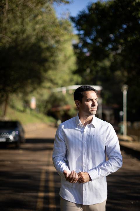 pre-wedding-ensaio-fotos-fotografias-casal-casamento-noiva-noivo-araxa-minas-gerais-daniel-custodio-uberlandia-casar-make off-padrinha-madrinho-dama-foto-cinema-amor-love-buque-criativo-viagem-love-amar-fotografo-cerimonial-igreja-chacara,festa-DJ'