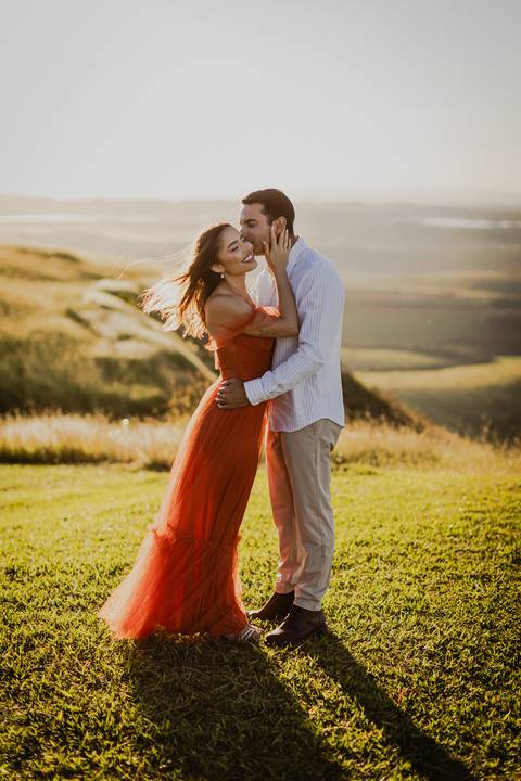 pre-wedding-ensaio-fotos-fotografias-casal-casamento-noiva-noivo-araxa-minas-gerais-daniel-custodio-uberlandia-casar-make off-padrinha-madrinho-dama-foto-cinema-amor-love-buque-criativo-viagem-love-amar-fotografo-cerimonial-igreja-chacara,festa-DJ'