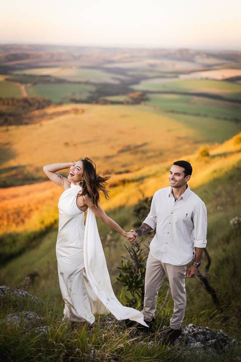 pre-wedding-ensaio-fotos-fotografias-casal-casamento-noiva-noivo-araxa-minas-gerais-daniel-custodio-uberlandia-casar-make off-padrinha-madrinho-dama-foto-cinema-amor-love-buque-criativo-viagem-love-amar-fotografo-cerimonial-igreja-chacara,festa-DJ'