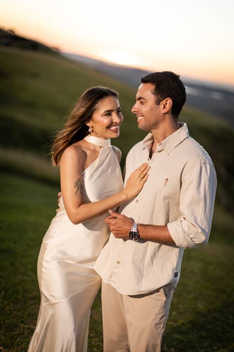 pre-wedding-ensaio-fotos-fotografias-casal-casamento-noiva-noivo-araxa-minas-gerais-daniel-custodio-uberlandia-casar-make off-padrinha-madrinho-dama-foto-cinema-amor-love-buque-criativo-viagem-love-amar-fotografo-cerimonial-igreja-chacara,festa-DJ'