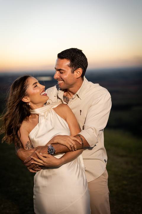pre-wedding-ensaio-fotos-fotografias-casal-casamento-noiva-noivo-araxa-minas-gerais-daniel-custodio-uberlandia-casar-make off-padrinha-madrinho-dama-foto-cinema-amor-love-buque-criativo-viagem-love-amar-fotografo-cerimonial-igreja-chacara,festa-DJ'