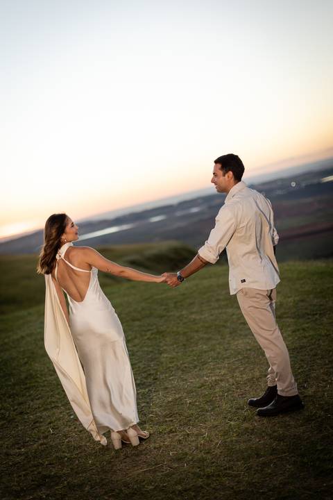 pre-wedding-ensaio-fotos-fotografias-casal-casamento-noiva-noivo-araxa-minas-gerais-daniel-custodio-uberlandia-casar-make off-padrinha-madrinho-dama-foto-cinema-amor-love-buque-criativo-viagem-love-amar-fotografo-cerimonial-igreja-chacara,festa-DJ'