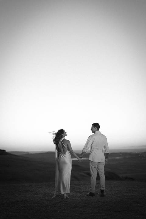 pre-wedding-ensaio-fotos-fotografias-casal-casamento-noiva-noivo-araxa-minas-gerais-daniel-custodio-uberlandia-casar-make off-padrinha-madrinho-dama-foto-cinema-amor-love-buque-criativo-viagem-love-amar-fotografo-cerimonial-igreja-chacara,festa-DJ'