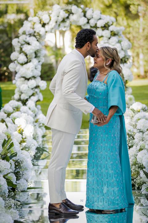 casamento-casar-makepoff-noiva-vestido-espaço-buque-vestido-madrinha-padrinhos-noivo-barbearia-terno-dama-chacra-buffet-dj-banda-amor-wedding-aliança-festa-gravata-foto-fotografias-foto-daniel-custodio-uberlandia-minas-gerais'