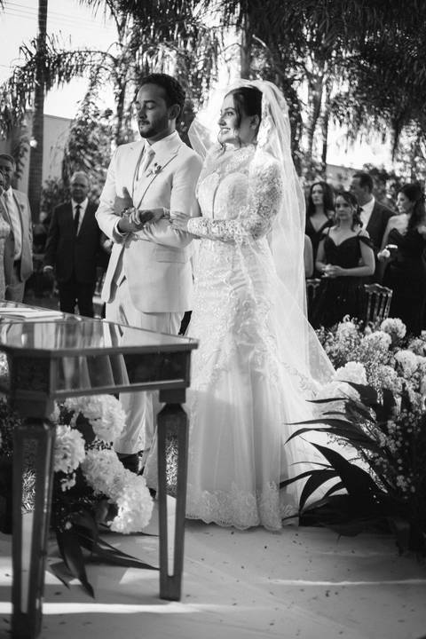 casamento-casar-makepoff-noiva-vestido-espaço-buque-vestido-madrinha-padrinhos-noivo-barbearia-terno-dama-chacra-buffet-dj-banda-amor-wedding-aliança-festa-gravata-foto-fotografias-foto-daniel-custodio-uberlandia-minas-gerais'