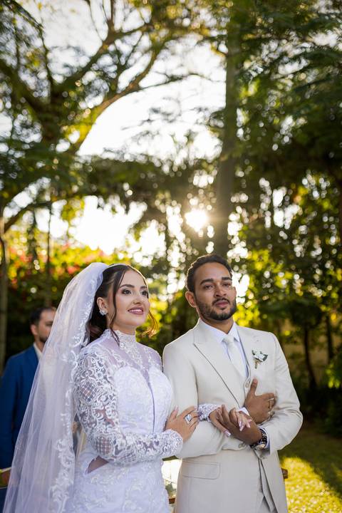 casamento-casar-makepoff-noiva-vestido-espaço-buque-vestido-madrinha-padrinhos-noivo-barbearia-terno-dama-chacra-buffet-dj-banda-amor-wedding-aliança-festa-gravata-foto-fotografias-foto-daniel-custodio-uberlandia-minas-gerais'
