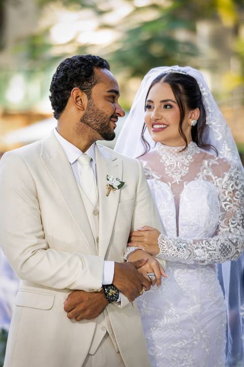 casamento-casar-makepoff-noiva-vestido-espaço-buque-vestido-madrinha-padrinhos-noivo-barbearia-terno-dama-chacra-buffet-dj-banda-amor-wedding-aliança-festa-gravata-foto-fotografias-foto-daniel-custodio-uberlandia-minas-gerais'