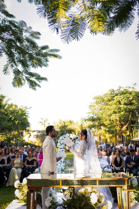 casamento-casar-makepoff-noiva-vestido-espaço-buque-vestido-madrinha-padrinhos-noivo-barbearia-terno-dama-chacra-buffet-dj-banda-amor-wedding-aliança-festa-gravata-foto-fotografias-foto-daniel-custodio-uberlandia-minas-gerais'