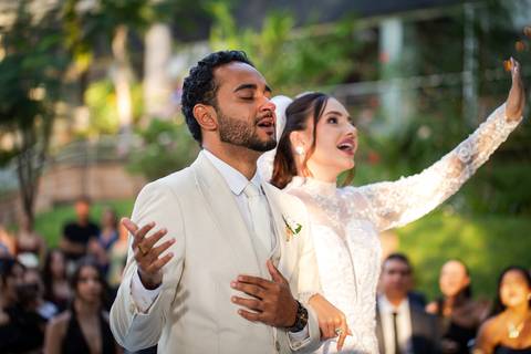 casamento-casar-makepoff-noiva-vestido-espaço-buque-vestido-madrinha-padrinhos-noivo-barbearia-terno-dama-chacra-buffet-dj-banda-amor-wedding-aliança-festa-gravata-foto-fotografias-foto-daniel-custodio-uberlandia-minas-gerais'