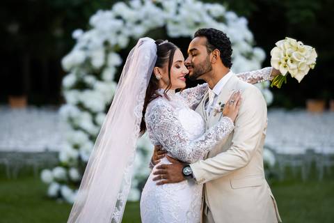 casamento-casar-makepoff-noiva-vestido-espaço-buque-vestido-madrinha-padrinhos-noivo-barbearia-terno-dama-chacra-buffet-dj-banda-amor-wedding-aliança-festa-gravata-foto-fotografias-foto-daniel-custodio-uberlandia-minas-gerais'