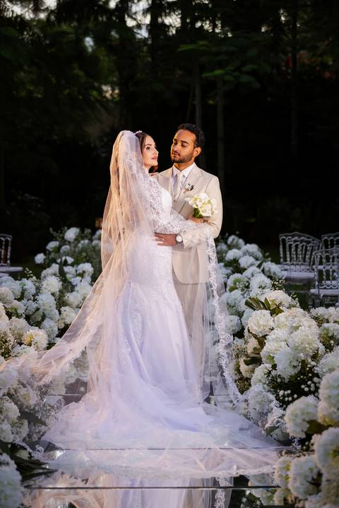 casamento-casar-makepoff-noiva-vestido-espaço-buque-vestido-madrinha-padrinhos-noivo-barbearia-terno-dama-chacra-buffet-dj-banda-amor-wedding-aliança-festa-gravata-foto-fotografias-foto-daniel-custodio-uberlandia-minas-gerais'