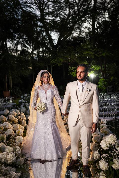 casamento-casar-makepoff-noiva-vestido-espaço-buque-vestido-madrinha-padrinhos-noivo-barbearia-terno-dama-chacra-buffet-dj-banda-amor-wedding-aliança-festa-gravata-foto-fotografias-foto-daniel-custodio-uberlandia-minas-gerais'