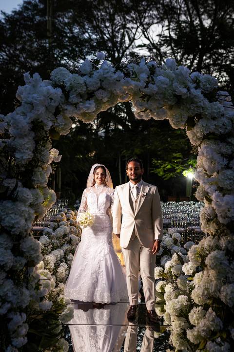casamento-casar-makepoff-noiva-vestido-espaço-buque-vestido-madrinha-padrinhos-noivo-barbearia-terno-dama-chacra-buffet-dj-banda-amor-wedding-aliança-festa-gravata-foto-fotografias-foto-daniel-custodio-uberlandia-minas-gerais'