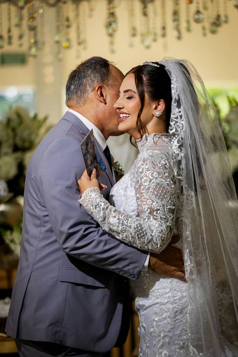 casamento-casar-makepoff-noiva-vestido-espaço-buque-vestido-madrinha-padrinhos-noivo-barbearia-terno-dama-chacra-buffet-dj-banda-amor-wedding-aliança-festa-gravata-foto-fotografias-foto-daniel-custodio-uberlandia-minas-gerais'