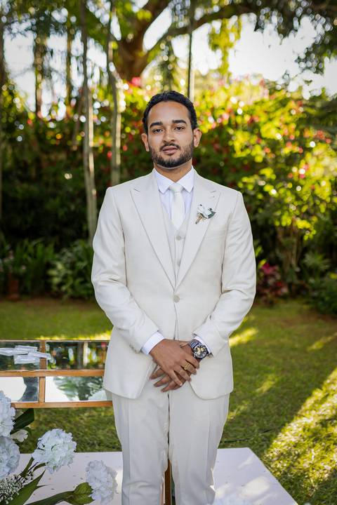 casamento-casar-makepoff-noiva-vestido-espaço-buque-vestido-madrinha-padrinhos-noivo-barbearia-terno-dama-chacra-buffet-dj-banda-amor-wedding-aliança-festa-gravata-foto-fotografias-foto-daniel-custodio-uberlandia-minas-gerais'