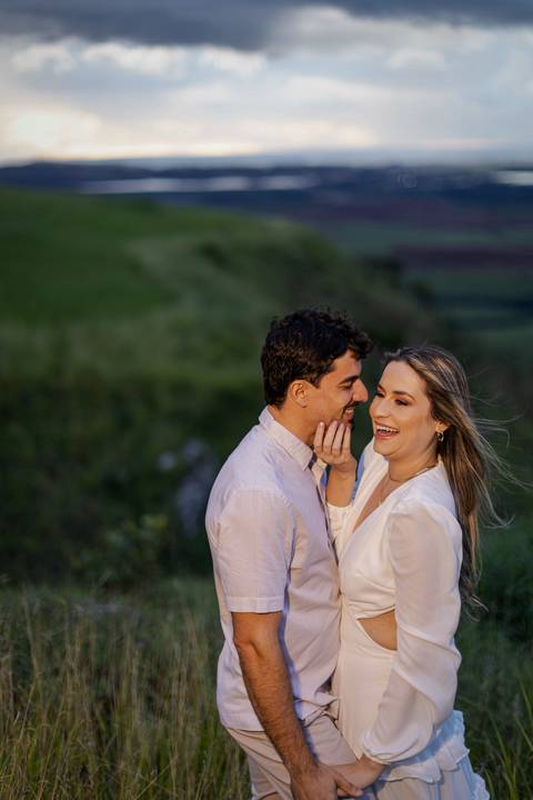 pre-wedding-ensaio-fotos-fotografias-casal-casamento-noiva-noivo-araxa-minas-gerais-daniel-custodio-uberlandia-casar-make off-padrinha-madrinho-dama-foto-cinema-amor-love-buque-criativo-viagem-love-amar-fotografo-cerimonial-igreja-chacara,festa-DJ'