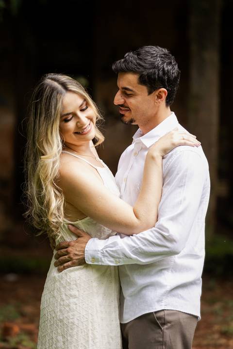 pre-wedding-ensaio-fotos-fotografias-casal-casamento-noiva-noivo-araxa-minas-gerais-daniel-custodio-uberlandia-casar-make off-padrinha-madrinho-dama-foto-cinema-amor-love-buque-criativo-viagem-love-amar-fotografo-cerimonial-igreja-chacara,festa-DJ'