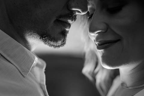 pre-wedding-ensaio-fotos-fotografias-casal-casamento-noiva-noivo-araxa-minas-gerais-daniel-custodio-uberlandia-casar-make off-padrinha-madrinho-dama-foto-cinema-amor-love-buque-criativo-viagem-love-amar-fotografo-cerimonial-igreja-chacara,festa-DJ'