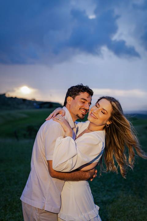 pre-wedding-ensaio-fotos-fotografias-casal-casamento-noiva-noivo-araxa-minas-gerais-daniel-custodio-uberlandia-casar-make off-padrinha-madrinho-dama-foto-cinema-amor-love-buque-criativo-viagem-love-amar-fotografo-cerimonial-igreja-chacara,festa-DJ'