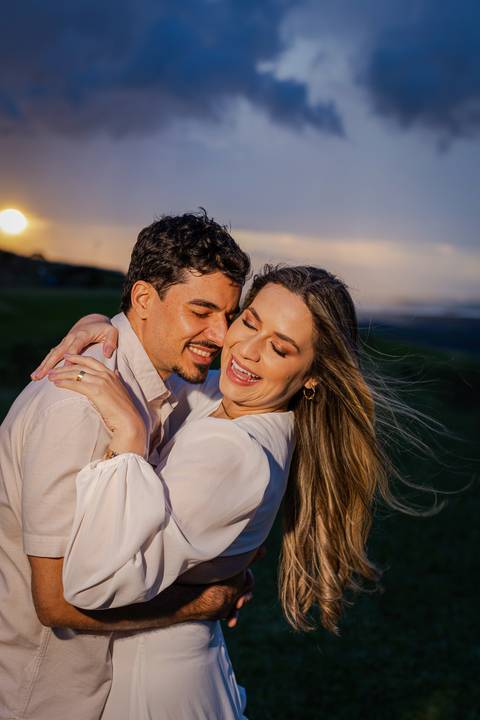 pre-wedding-ensaio-fotos-fotografias-casal-casamento-noiva-noivo-araxa-minas-gerais-daniel-custodio-uberlandia-casar-make off-padrinha-madrinho-dama-foto-cinema-amor-love-buque-criativo-viagem-love-amar-fotografo-cerimonial-igreja-chacara,festa-DJ'