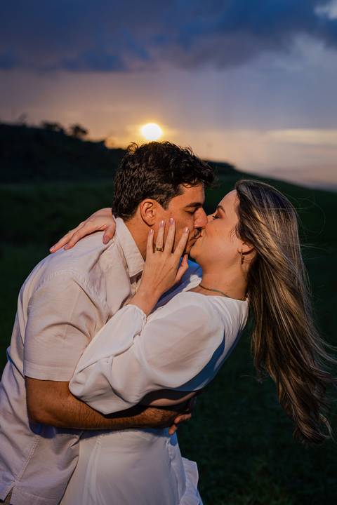 pre-wedding-ensaio-fotos-fotografias-casal-casamento-noiva-noivo-araxa-minas-gerais-daniel-custodio-uberlandia-casar-make off-padrinha-madrinho-dama-foto-cinema-amor-love-buque-criativo-viagem-love-amar-fotografo-cerimonial-igreja-chacara,festa-DJ'