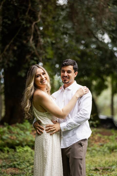 pre-wedding-ensaio-fotos-fotografias-casal-casamento-noiva-noivo-araxa-minas-gerais-daniel-custodio-uberlandia-casar-make off-padrinha-madrinho-dama-foto-cinema-amor-love-buque-criativo-viagem-love-amar-fotografo-cerimonial-igreja-chacara,festa-DJ'