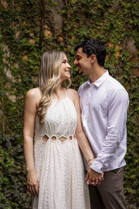 pre-wedding-ensaio-fotos-fotografias-casal-casamento-noiva-noivo-araxa-minas-gerais-daniel-custodio-uberlandia-casar-make off-padrinha-madrinho-dama-foto-cinema-amor-love-buque-criativo-viagem-love-amar-fotografo-cerimonial-igreja-chacara,festa-DJ'