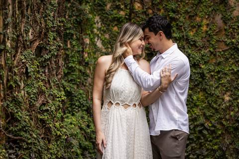 pre-wedding-ensaio-fotos-fotografias-casal-casamento-noiva-noivo-araxa-minas-gerais-daniel-custodio-uberlandia-casar-make off-padrinha-madrinho-dama-foto-cinema-amor-love-buque-criativo-viagem-love-amar-fotografo-cerimonial-igreja-chacara,festa-DJ'