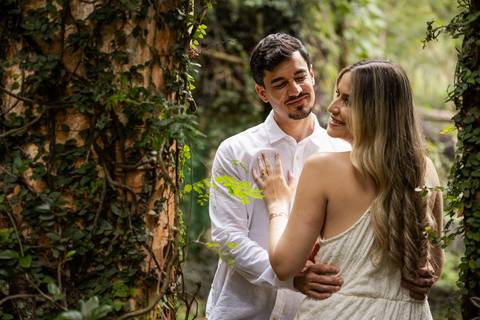 pre-wedding-ensaio-fotos-fotografias-casal-casamento-noiva-noivo-araxa-minas-gerais-daniel-custodio-uberlandia-casar-make off-padrinha-madrinho-dama-foto-cinema-amor-love-buque-criativo-viagem-love-amar-fotografo-cerimonial-igreja-chacara,festa-DJ'