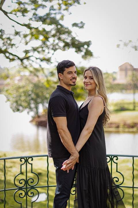 pre-wedding-ensaio-fotos-fotografias-casal-casamento-noiva-noivo-araxa-minas-gerais-daniel-custodio-uberlandia-casar-make off-padrinha-madrinho-dama-foto-cinema-amor-love-buque-criativo-viagem-love-amar-fotografo-cerimonial-igreja-chacara,festa-DJ'