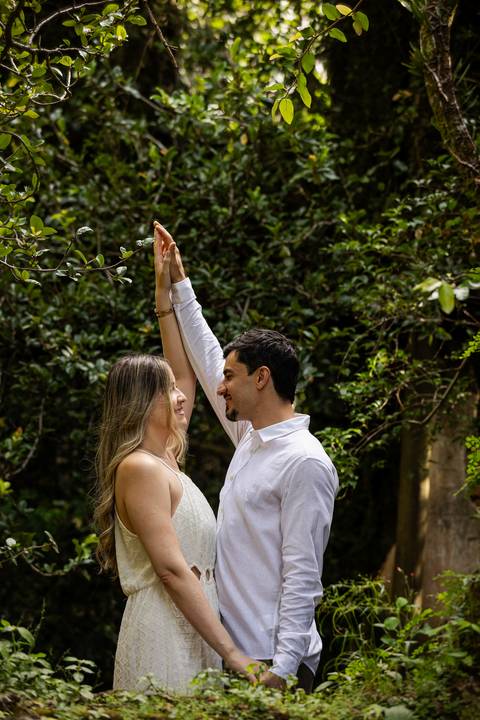 pre-wedding-ensaio-fotos-fotografias-casal-casamento-noiva-noivo-araxa-minas-gerais-daniel-custodio-uberlandia-casar-make off-padrinha-madrinho-dama-foto-cinema-amor-love-buque-criativo-viagem-love-amar-fotografo-cerimonial-igreja-chacara,festa-DJ'