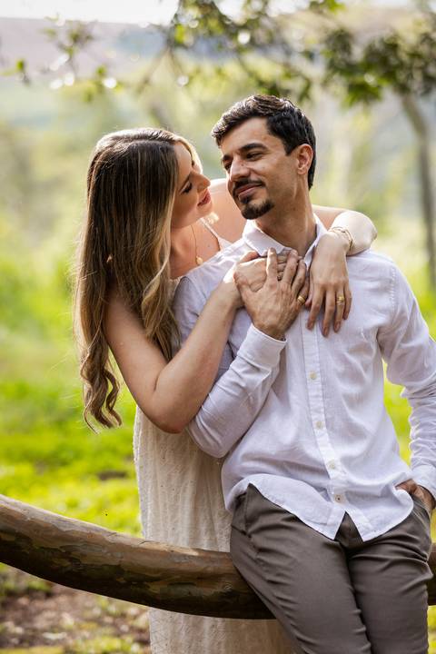 pre-wedding-ensaio-fotos-fotografias-casal-casamento-noiva-noivo-araxa-minas-gerais-daniel-custodio-uberlandia-casar-make off-padrinha-madrinho-dama-foto-cinema-amor-love-buque-criativo-viagem-love-amar-fotografo-cerimonial-igreja-chacara,festa-DJ'