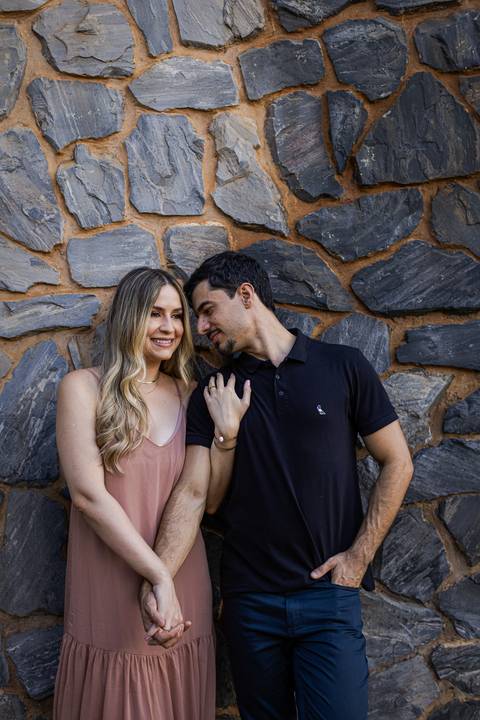 pre-wedding-ensaio-fotos-fotografias-casal-casamento-noiva-noivo-araxa-minas-gerais-daniel-custodio-uberlandia-casar-make off-padrinha-madrinho-dama-foto-cinema-amor-love-buque-criativo-viagem-love-amar-fotografo-cerimonial-igreja-chacara,festa-DJ'