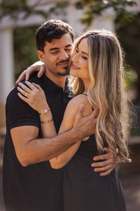 pre-wedding-ensaio-fotos-fotografias-casal-casamento-noiva-noivo-araxa-minas-gerais-daniel-custodio-uberlandia-casar-make off-padrinha-madrinho-dama-foto-cinema-amor-love-buque-criativo-viagem-love-amar-fotografo-cerimonial-igreja-chacara,festa-DJ'