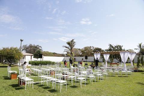 casamento-religioso-uberlandia-pordosol-cerimoniaaberta-danielcustodiofotografo'